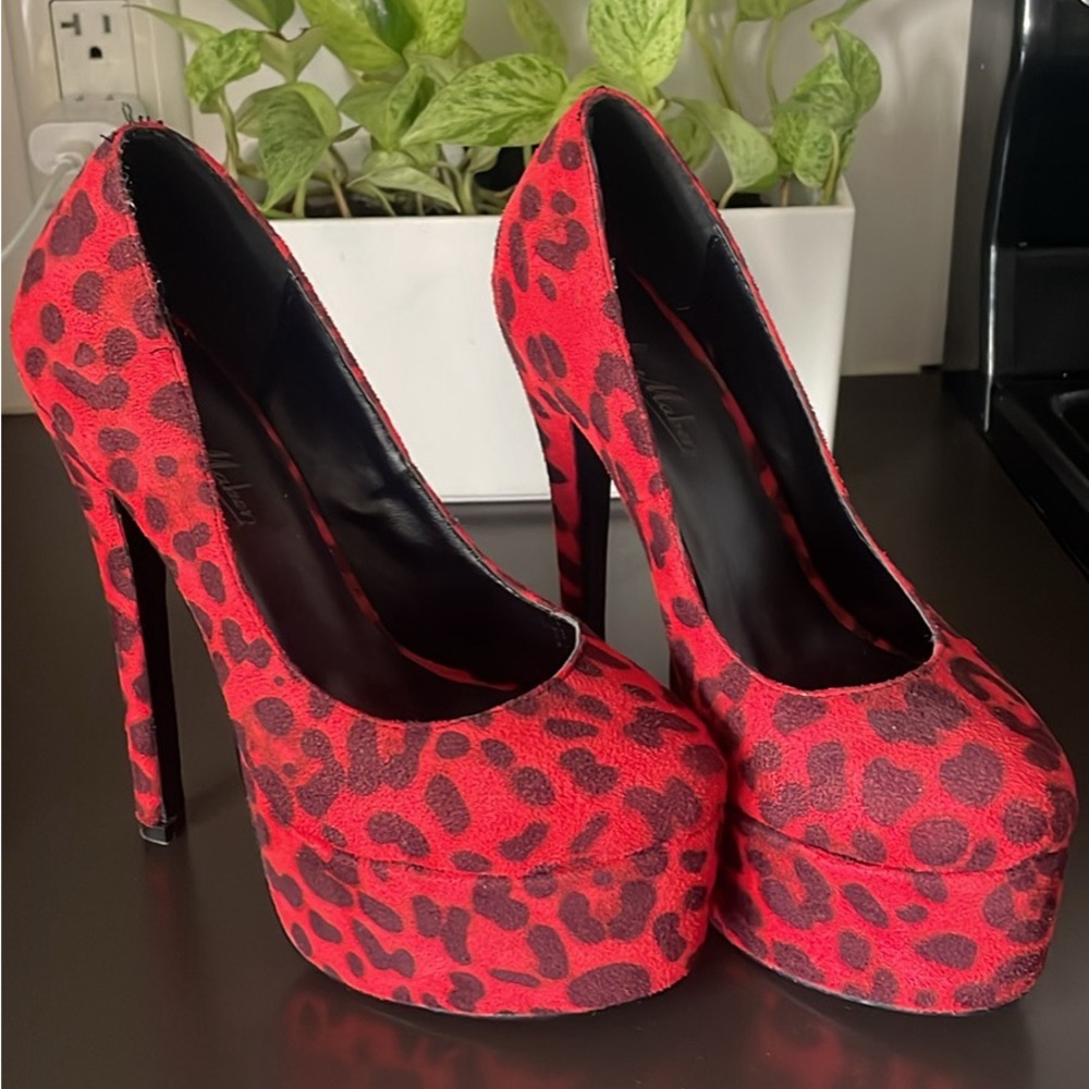 Red Velvet Leopard Pumps